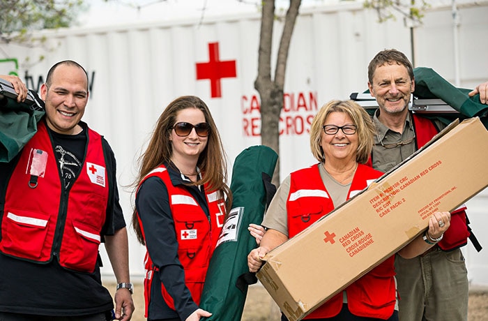 Image d’un bénévole de la Société canadienne de la Croix-Rouge